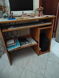 tavolino scrivania pc