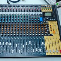 Mixer Multitraccia Tascam Model 2400 