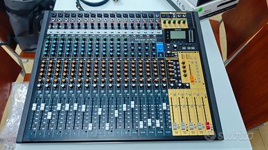 Mixer Multitraccia Tascam Model 2400 