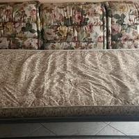 DIVANO A LETTO TRE POSTI + POLTRONA