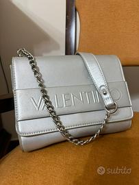 Pochette valentino