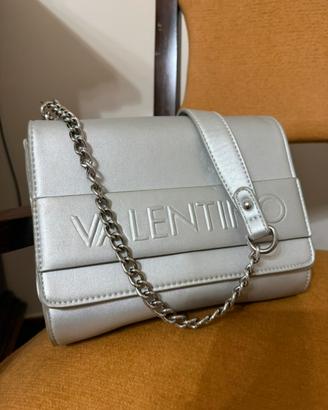 Pochette valentino
