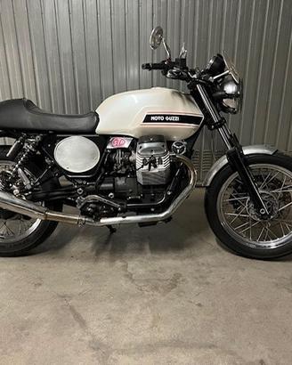 Moto Guzzi V7 anno 2008