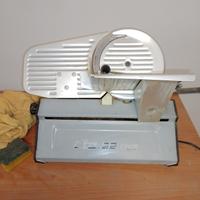 affettatrice domestica