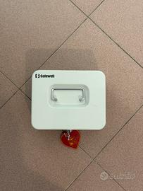 Mini cassaforte a chiave