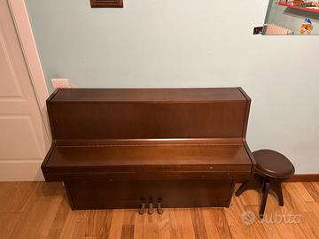 Pianoforte a muro Hubschen