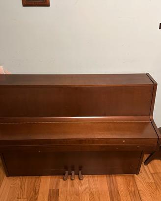 Pianoforte a muro Hubschen