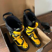 Scarponi sci alpinismo La Sportiva