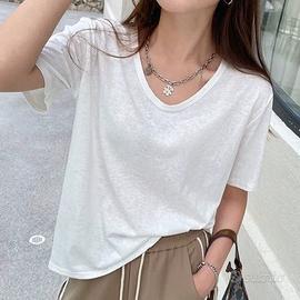 T-shirt bianca da donna