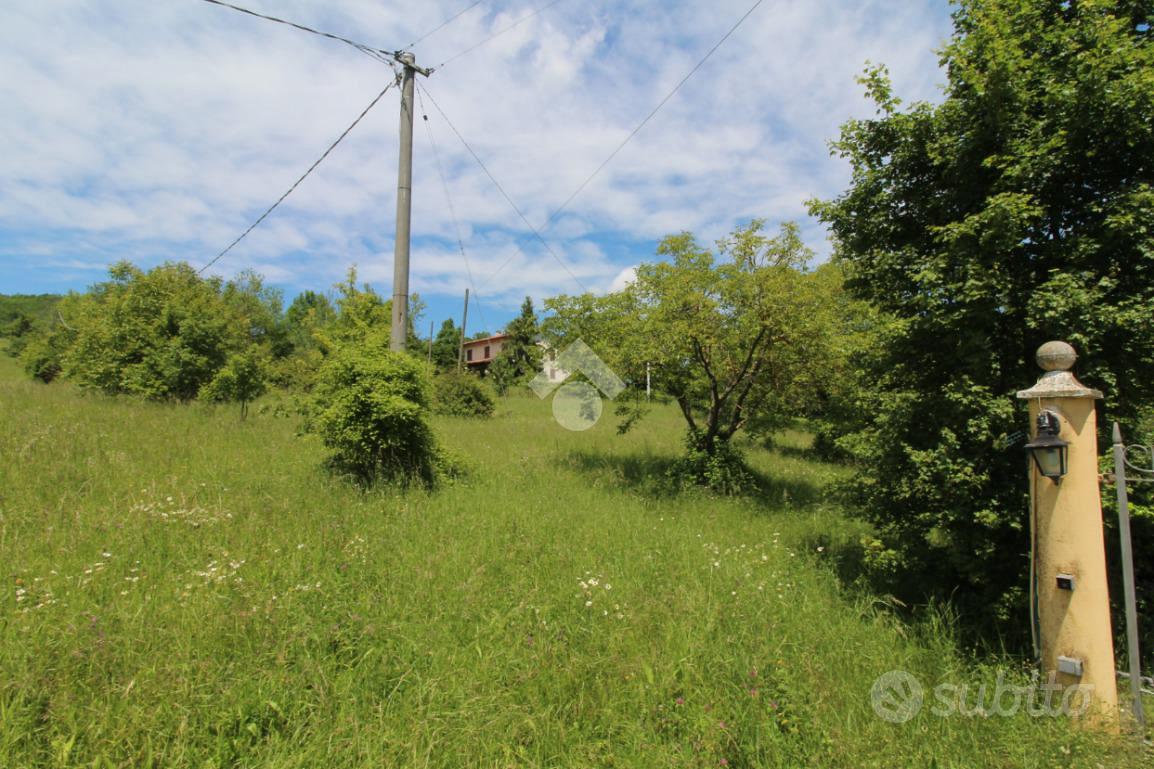 TER. RESIDENZIALE A LANGHIRANO - Vista 2