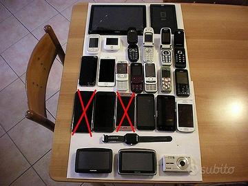 Lotto Smartphone Cellulari Tablet rotti (ricambi)