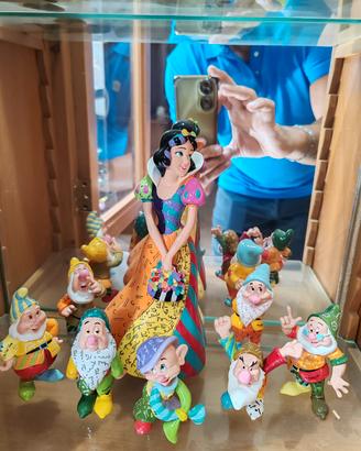 collezionista di statue Britto e Swarovski 