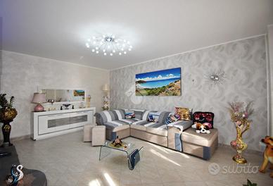 CASA SEMINDIPENDENTE A BOLLENGO