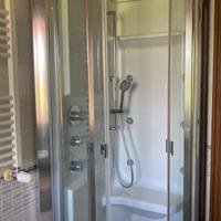 Doccia con idromassaggio