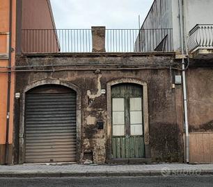 Casa Indipendente Con Garage e Giardino