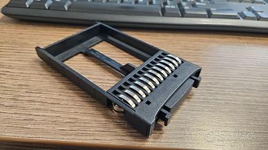 Cassetto slitta hard disk server 3.5” con leva