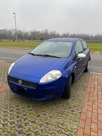 Fiat Grande PUNTO 1.3 MJT per neopatentati