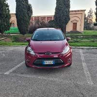 Ford Fiesta 1.2 benzina 2012 km 110.000 neopatenta