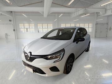 RENAULT CLIO 1.6 HYBRID E-TECH 67KW EQUILIBRE 5 PO