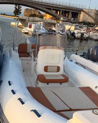 Gommone 7 metri