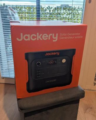 Jackery Explorer 2000 V2 (2042Wh/2200W)