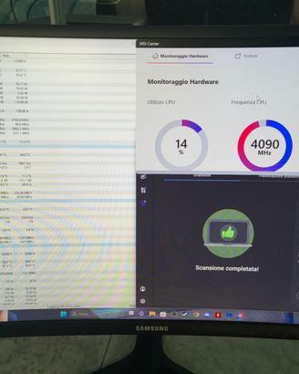 Computer fisso da gaming, anno 2020, monitor e kbm