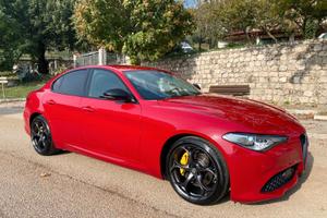 Alfa Romeo Giulia 2.2  180 CV AT8 - Sport Edition