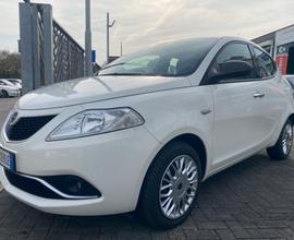 Lancia Ypsilon 1.2 69 CV 5 porte Silver