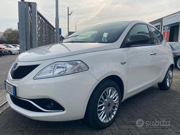 Lancia Ypsilon 1.2 69 CV 5 porte Silver