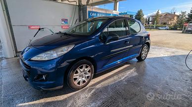 Peugeot 207 Natural Power