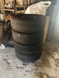 Pneumatico con cerchione come nuovo