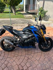 SUZUKY GSX S 750