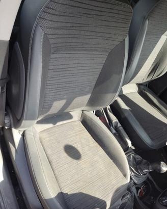 Sedile anteriore dx OPEL CORSA D del 2014