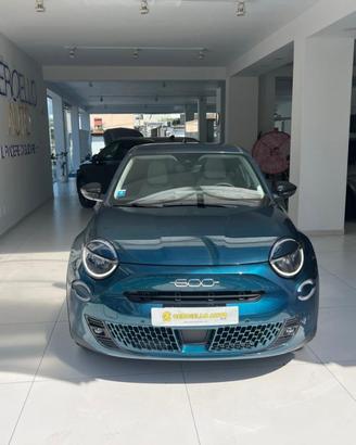 FIAT 600 Hybrid 100 CV DCT MHEV La Prima TUA A 2