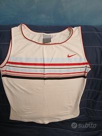 top elasticizzato Nike