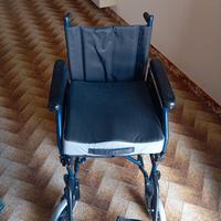 carrozzina / sedia a rotelle