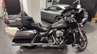 Harley Davidson Electra Glide 100's anniversary