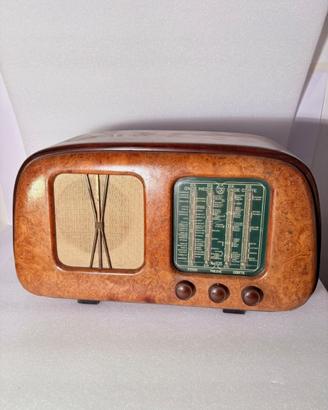 Radio d'epoca a valvole vintage Vega Mod. 524