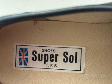 Scarpe nove