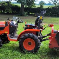 Trattorino kubota b1121