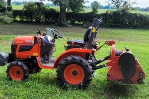 Trattorino kubota b1121