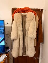 Pelliccia vers di volpe bianca lunga italiana