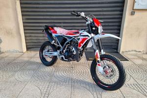 Fantic Motard 50 XM PERFORMANCE 2 Tempi Bianca