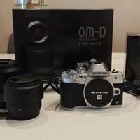 Olympus omd em10 Mark iv + corredo obiettivi