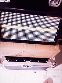 Faro strobo led  RGBW prodotto nuovo super promo!