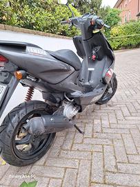   Yamaha Aerox 50 scooter 