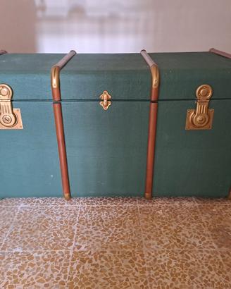 Baule verde ristrutturato
