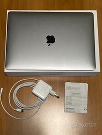 MacBook Air 13” 2019 Retina + Cover