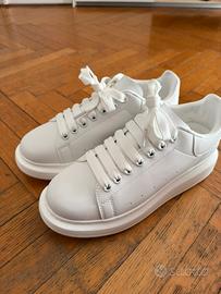 Mc queen total white