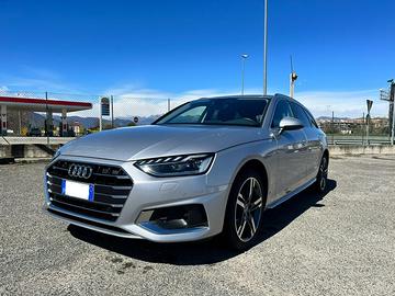 AUDI A4 Avant S-tronic Business Advanced